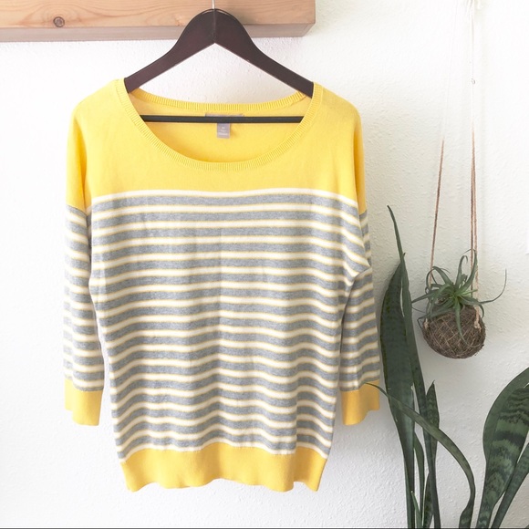 Banana Republic Tops - ⭐️ 3 Day $10 SALE Banana Republic stripe top